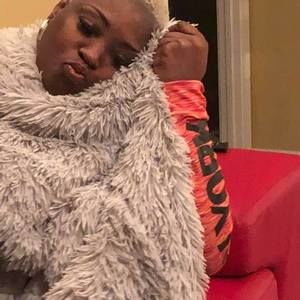 Meet your Posher, Vickie